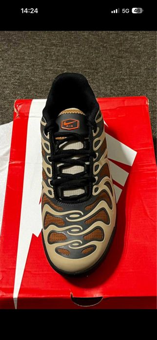 Nike Air Max TN Drift "Khaki"