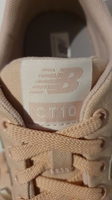 Sneakersy damskie sportowe New Balance rozmiar 37 / wkładka 23.5 cm