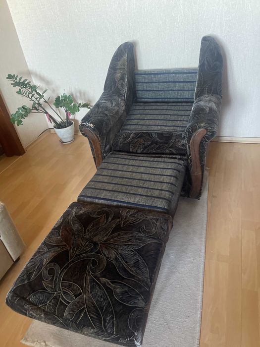 Розкладне крісло