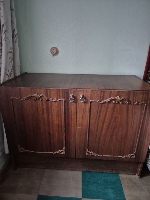 Продам    меблі.