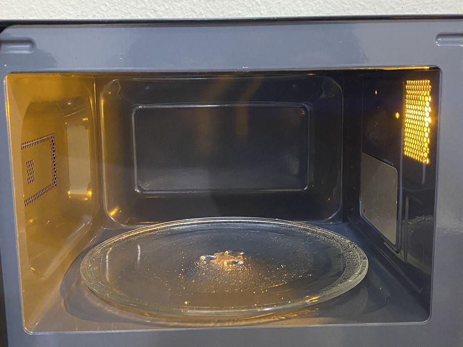 Micro-ondas FLAMA 1833FL (20 L, Preto)