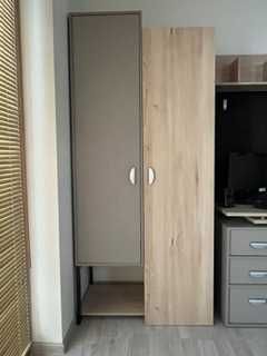 Komplet mebli do pokoju dziecka/nastolatka.