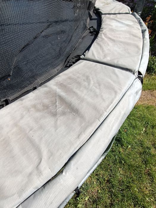 Trampolina ogrodowa