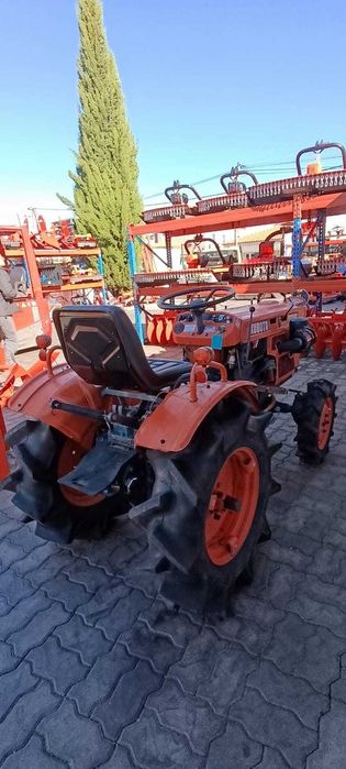 Campanha de Natal: Trator Kubota b7001 + 4 alfaias POUPE 1250€