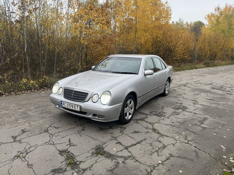 Mercedes-Benz  Е 270