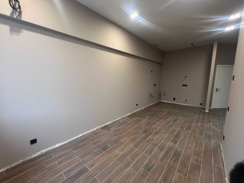 Продам комерційне приміщення на 12 кварталі