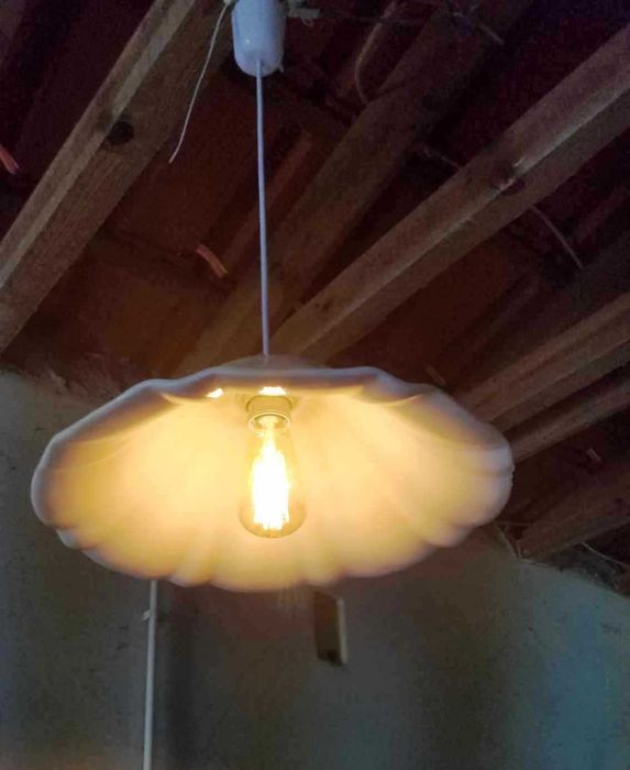 Candeeiro de suspensão cerâmica pintada a mão