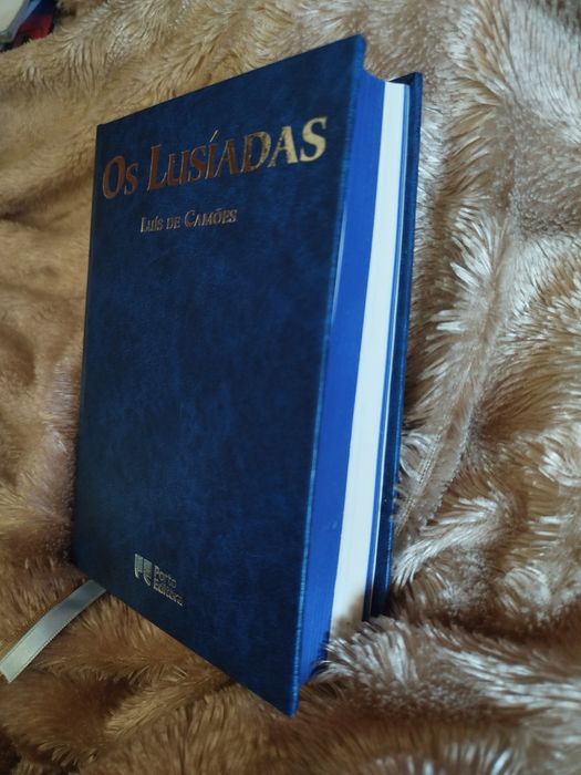 Livro "Os Lusíadas" - Luís de Camões