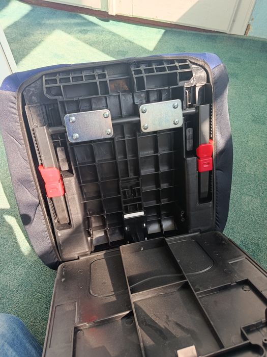 Кресло бустер детское для авто ISOFIX