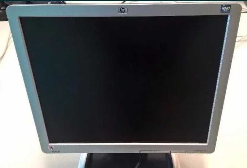 HP 1710 Monitor in good condition64552792647427121