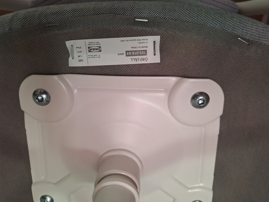 Dziecięce krzesło biurowe ikea