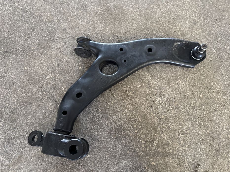 Ричаг передній правий нижній (Важіль) Mazda 6 GJ (2013-2017)