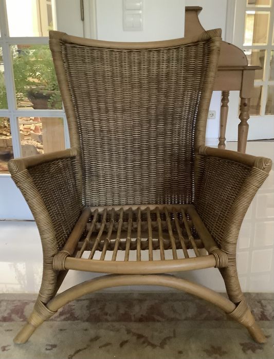 Cadeirão estilo colonial