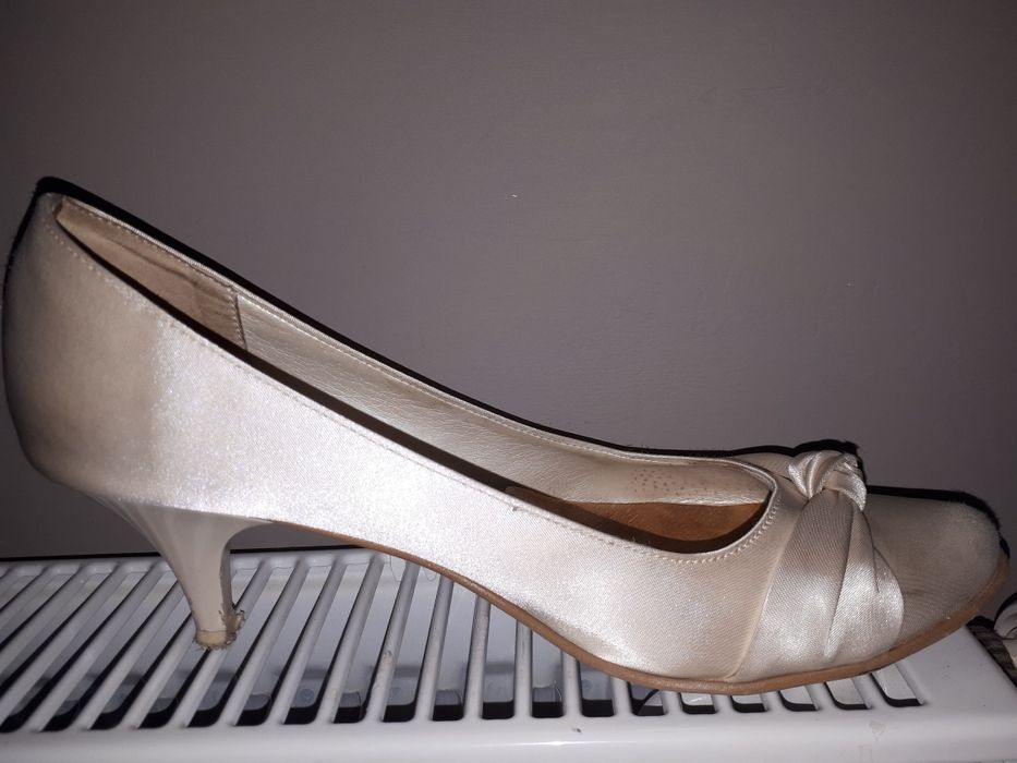 Buty ślubne