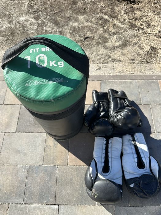 Worek bokserski treningowy 10 KG dwie pary rękawice bokserskie