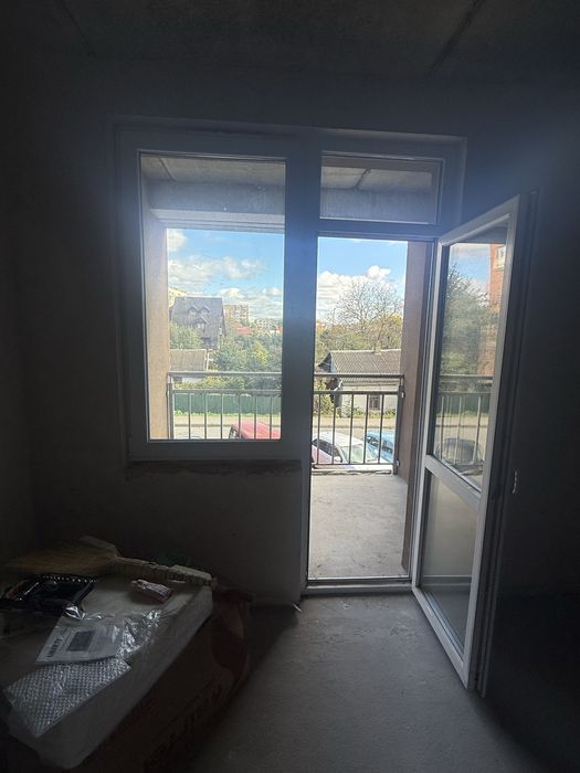 Вікна та двері.