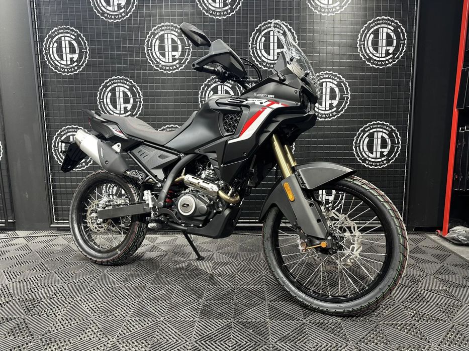 QJ Motor SRT 125DX