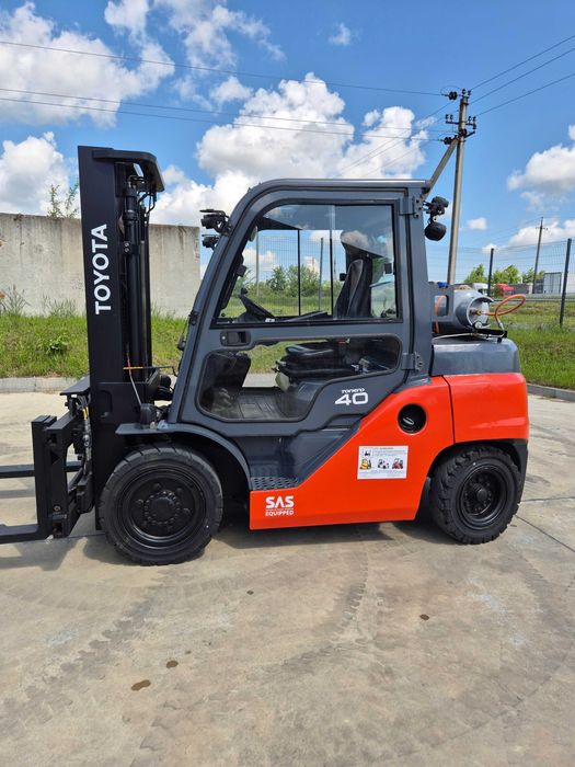 Навантажувач TOYOTA 8FG40N 4,5 тон 2016р.