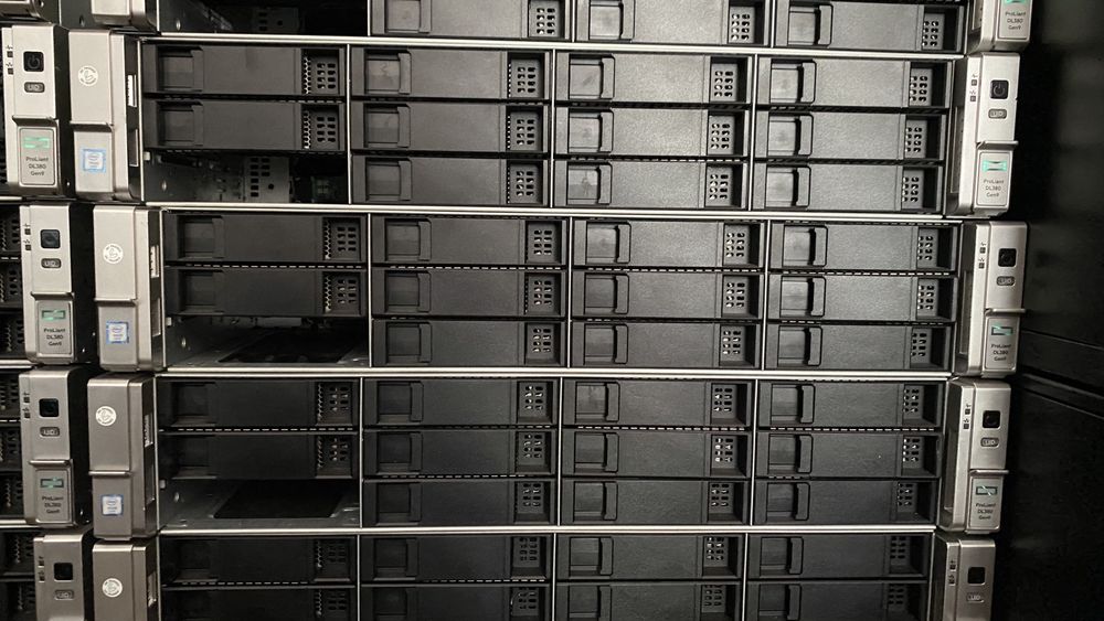 Сервер HP ProLiant DL380 G9 LFF 2xE5-2650 V3 2U: 13 000 грн. - Сервери ...