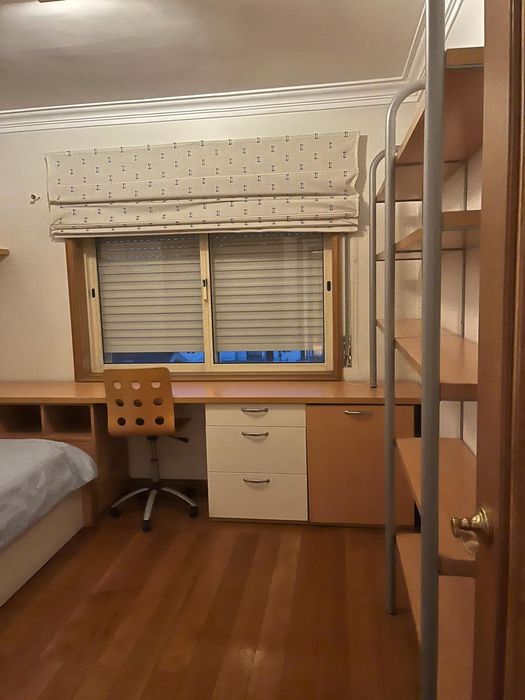 Secretaria + Estante + Prateleira