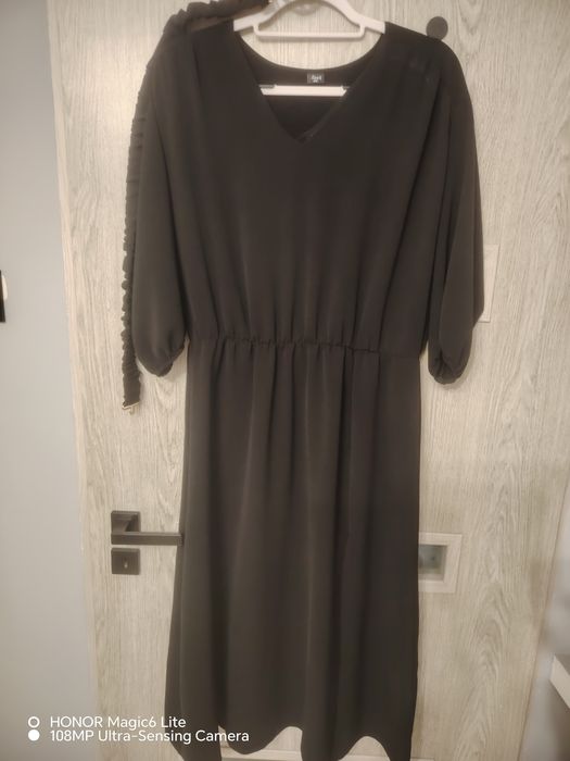 Czarna prosta sukienja