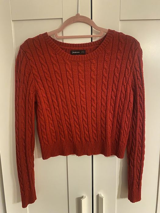 Sweter czerwony krótki