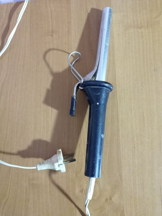Плойка для волос советская. Щипцы для укладки.