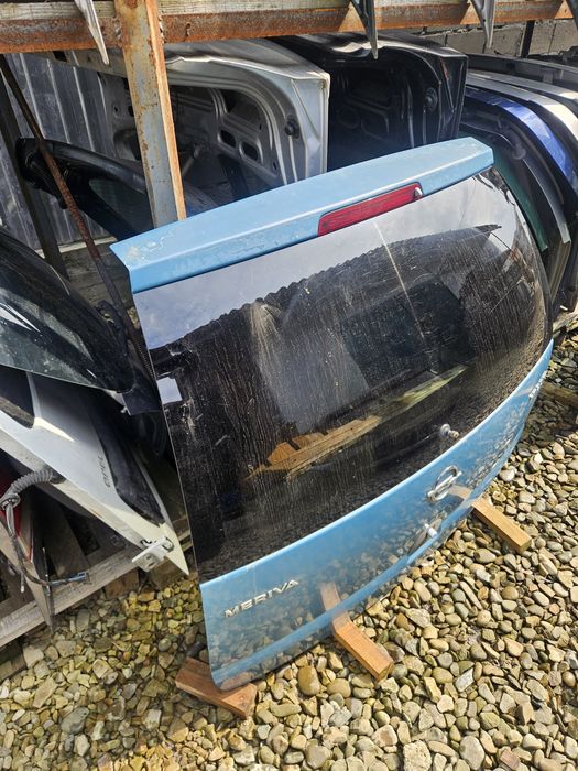 Кришка багажника Ляда Кляпа Дверка багажника Опель Меріва Opel Meriva
