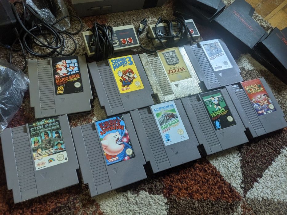 Consola Nintendo NES + 9 jogos