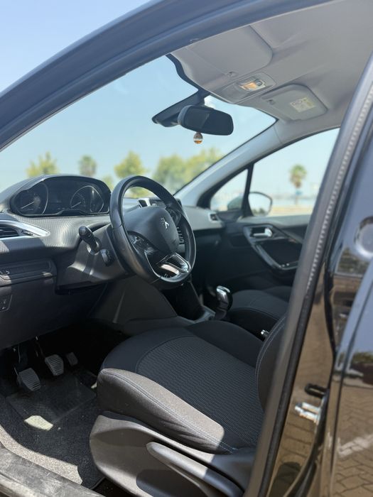 Peugeot 208 1.6 BlueHDi Allure 75 cv – Junho de 2018