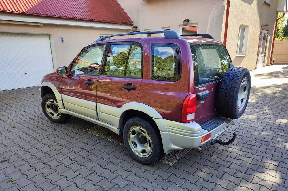 Suzuki Grand Vitara 2.5-V6