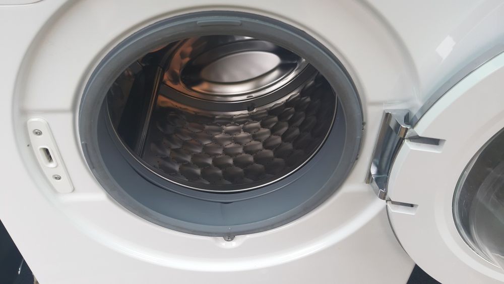 Pralka Miele WKF 110 WPS 1400 obr. Plastry miodu