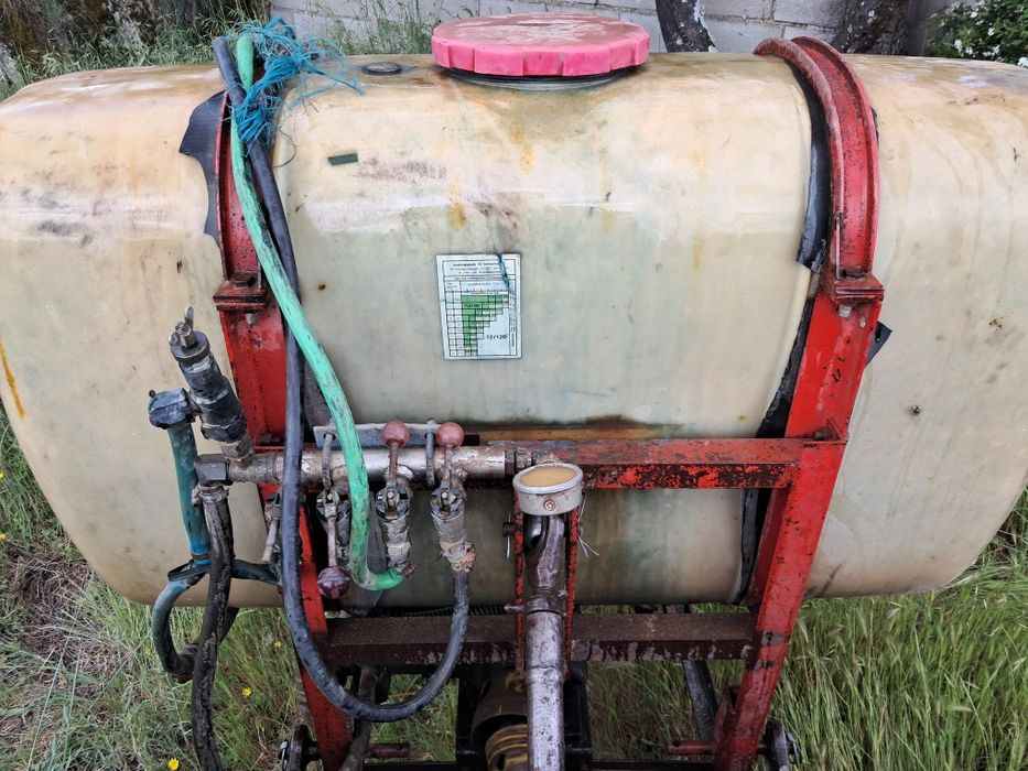 2 Pulverizadores de 400litros