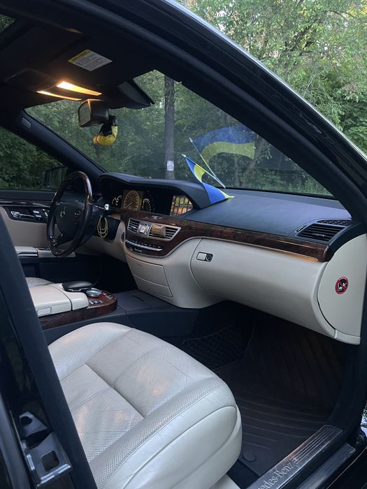 Mercedes Bens S-class w221 5.5 2006