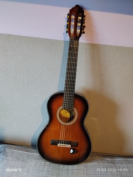 Gitara Valencia mała