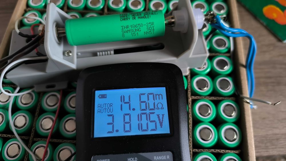 Аккумулятор Li-Ion Samsung INR18650-25R, 2700mAh 20A EVE LJ Dmegc soni