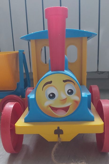 Продам потяг , каталка