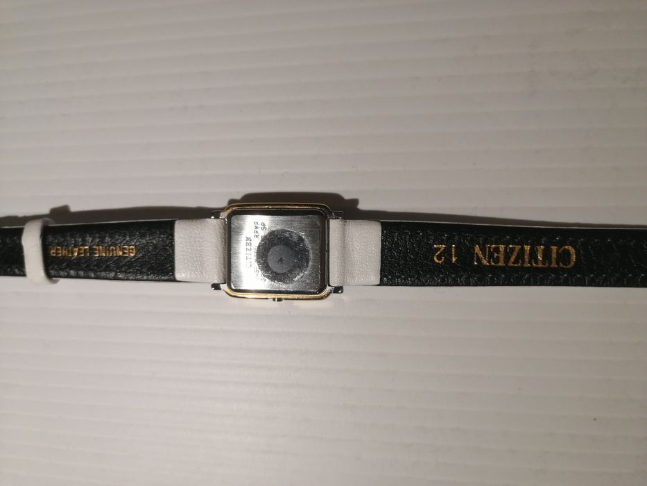 Vendo caixa, bracelete e mostrador original da Citizen