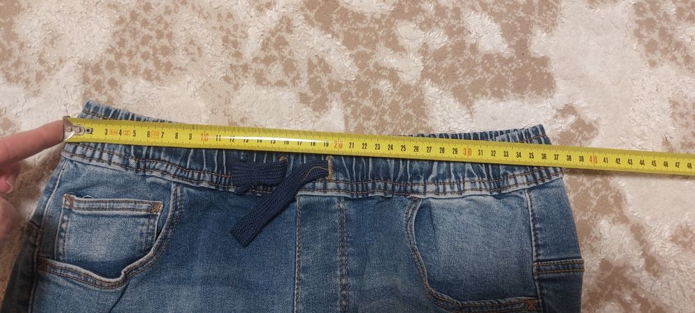 Джинси на підлітка Reserved