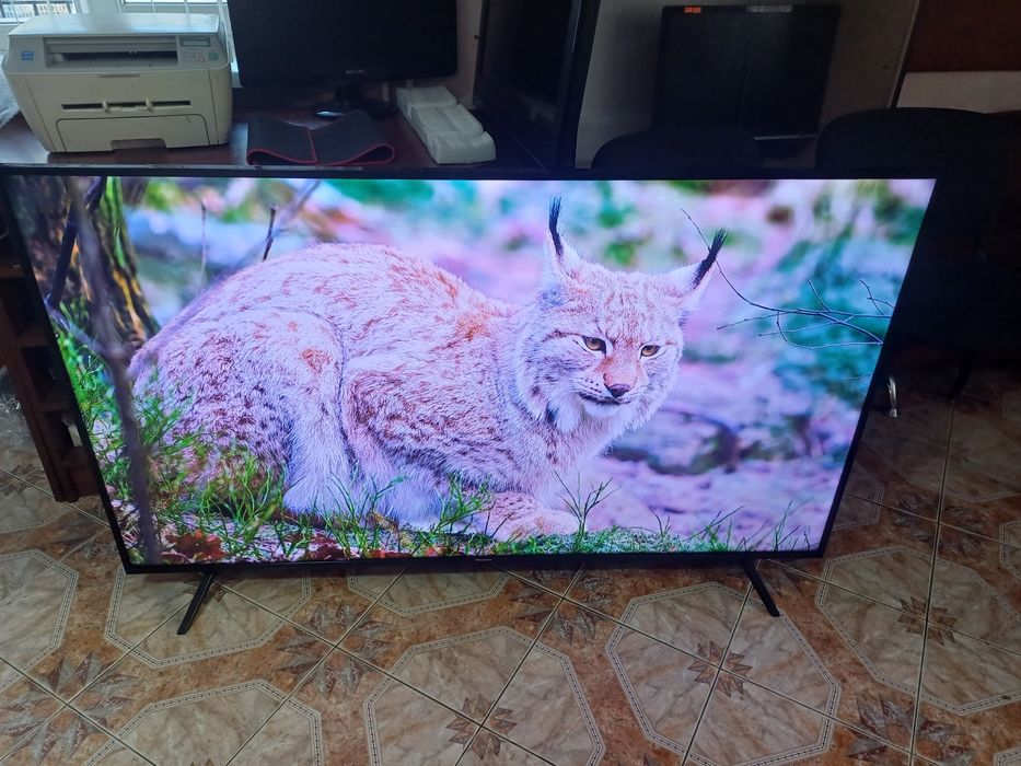 Продам тв  Hisense 65A6Q