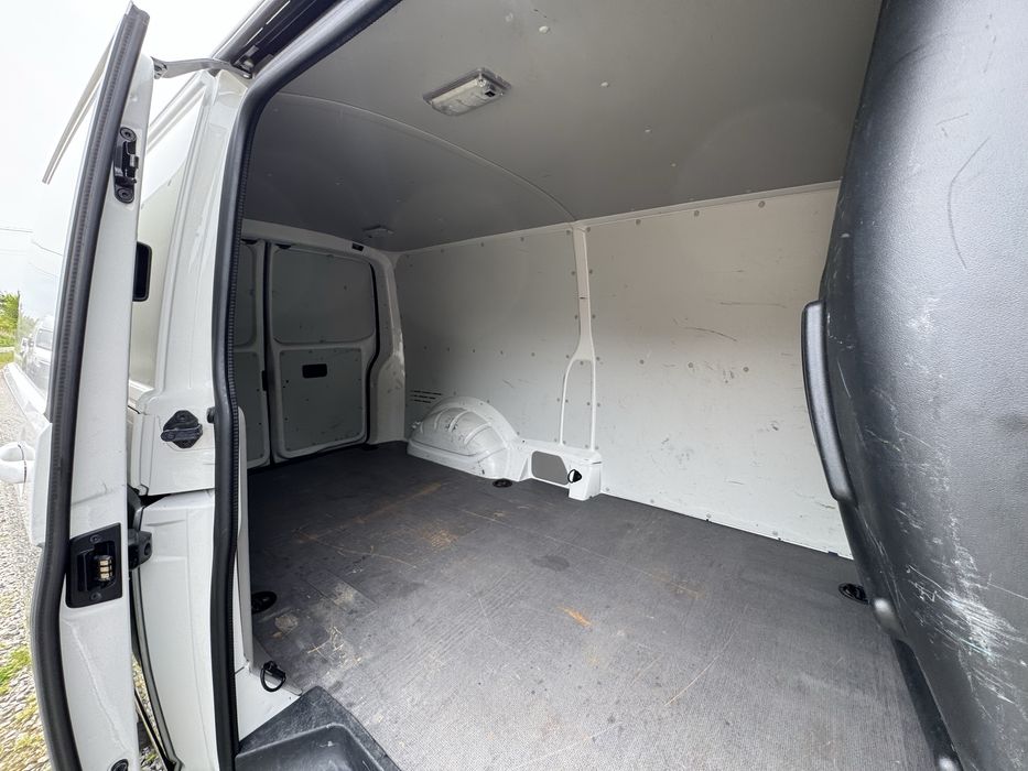 Volkswagen Transporter T-6