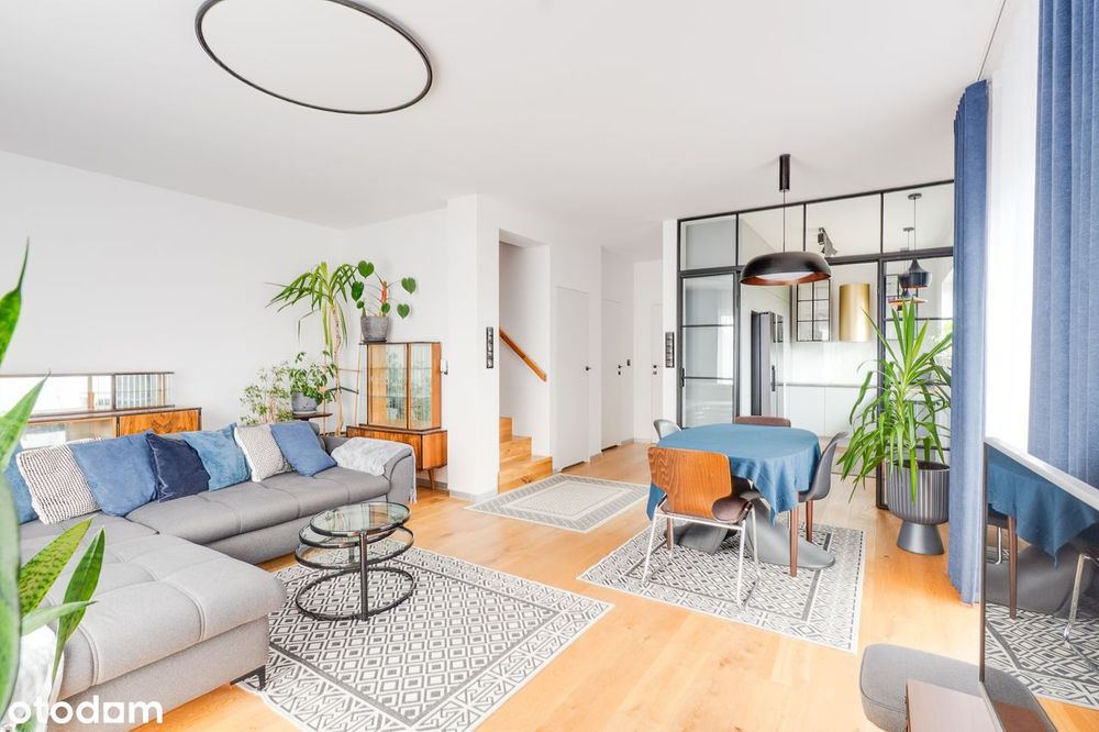 Wyjątkowy, słoneczny dom z ogrodem. Bardzo ładne wnętrza.