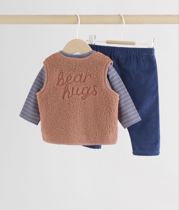 Новий Костюм Next на 3 місяці більшомірить