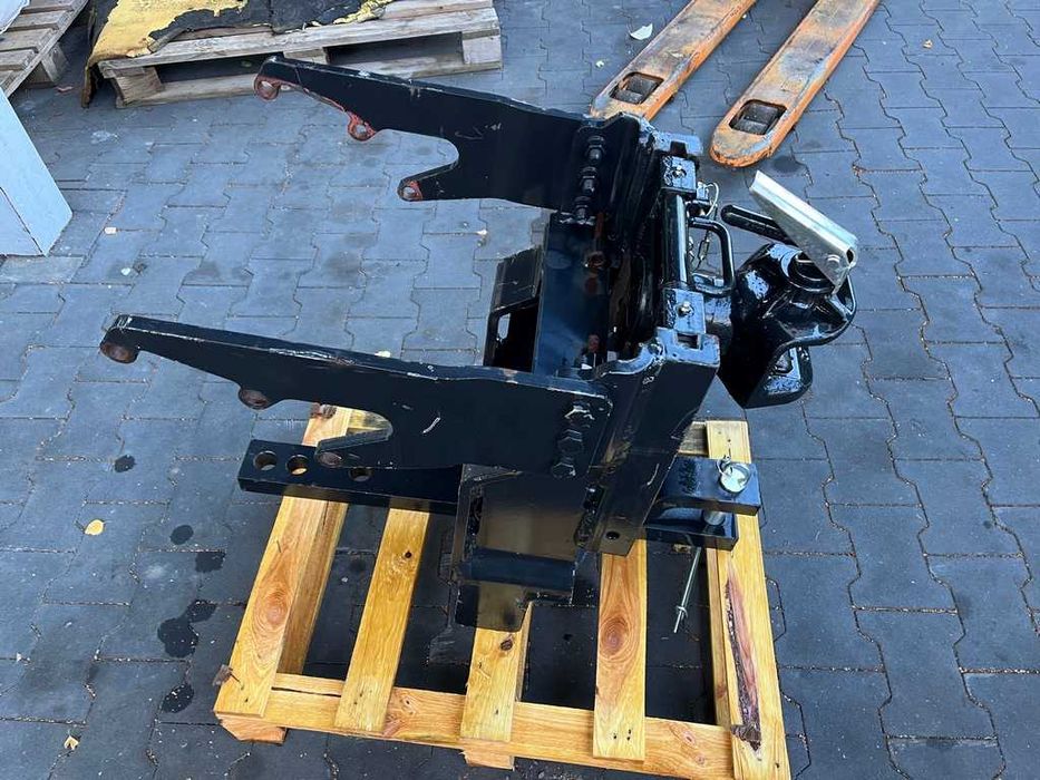 ZACZEP KONSOLA CNH Hitch belka dolna New Holland TM T7 CASE MXM Puma