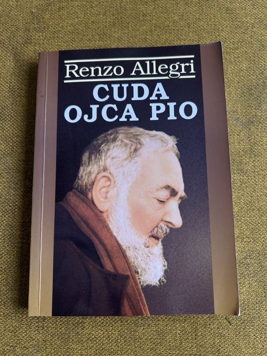 Cztery książki różne