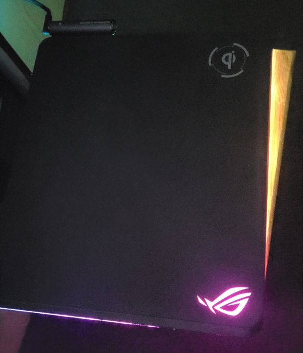 Asus ROG Balteus QI Podkładka dla Graczy RGB