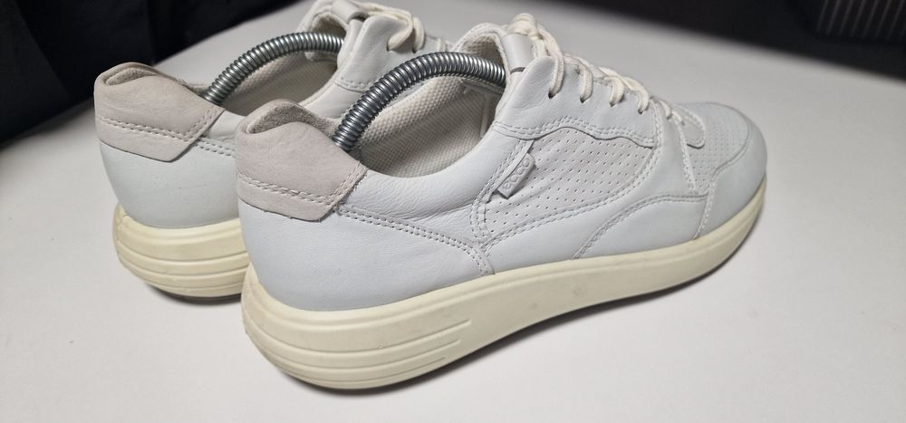 кросовки ECCO Soft 7 42 розмір
