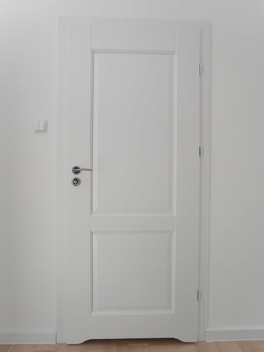 Drzwi wewnętrzne ramowe prawe DRE Nestor 10 przylgowe 80