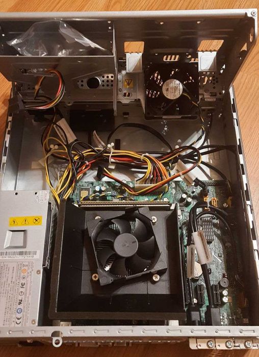 Lenovo Thinkcentre M71e