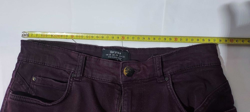 Calças chino Bershka 36 Skinny Fit.